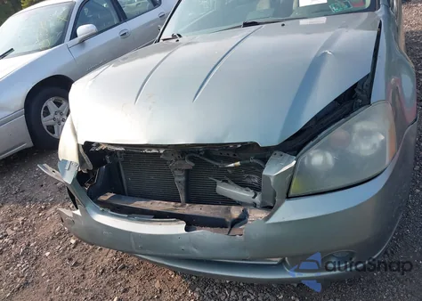 2005 Nissan Altima 2.5 S from USA, damaged, VIN 1N4AL11D95C266101